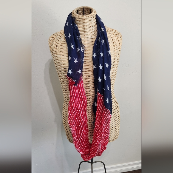 Stars and stripes infinity scarf. Red, white and blue - Picture 2 of 2